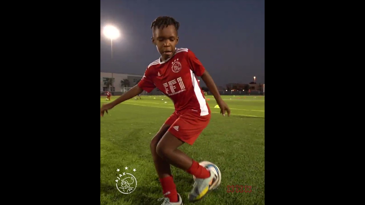 AJAX ACADEMY  DUBAI TRAINING CUTS AND TURN