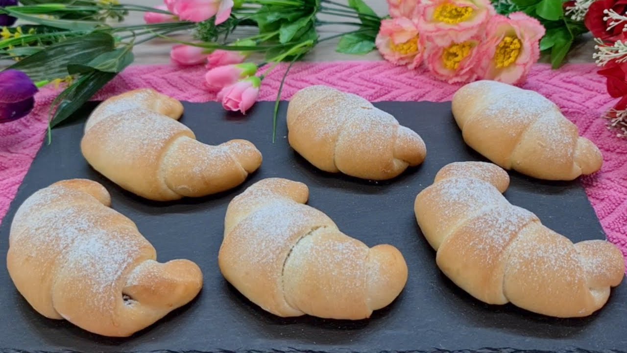 МЯГКИЕ КРУАССАНЫ С БРИОШОМ С NUTELLA - БЫСТРЫЕ КРУАССАНЫ ЗА 1 МИНУТУ - ВКУСНЫЙ РЕЦЕПТ ЗАВТРАКА