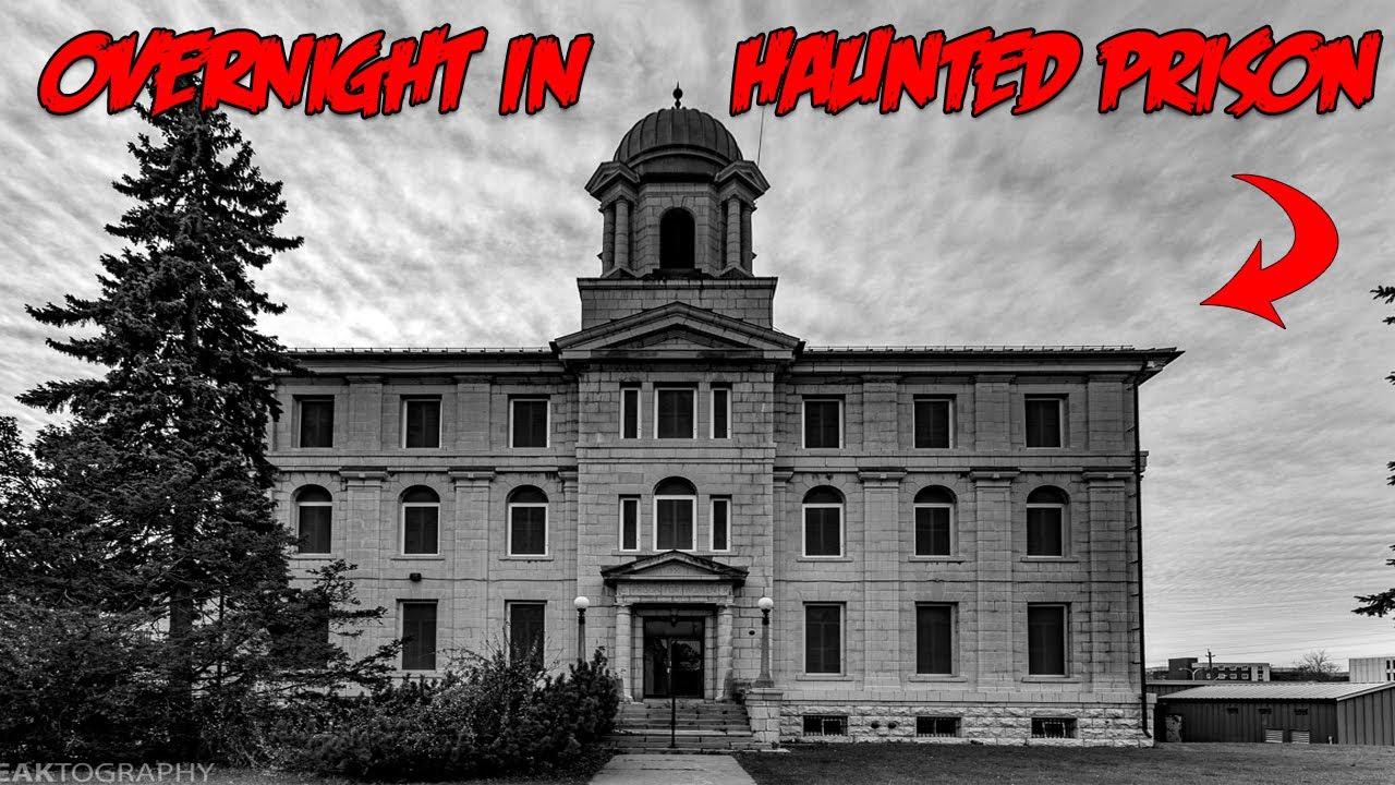 THE DARK VISION CHALLENGE // OVERNIGHT IN HAUNTED PRISON GONE WRONG!