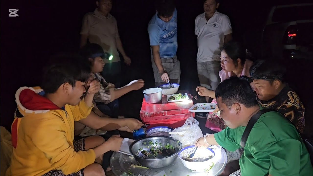 Ua koi ntses thiab hau ntses noj hmo 