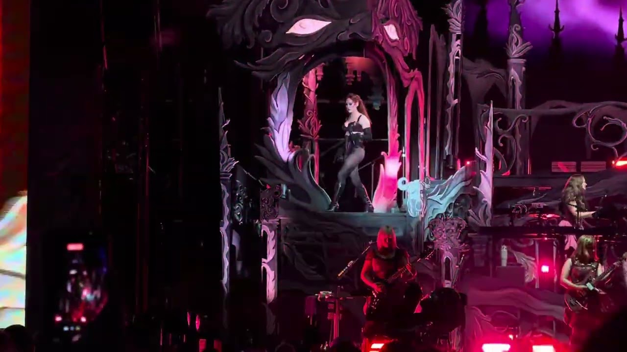 Chappell Roan - Pink Pony Club - Live in Sydney, Laneway Festival - Sunday 8 February 2026 (FULL)