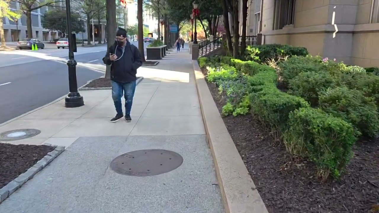 Walking tour Midtown Atlanta Sunshine morning