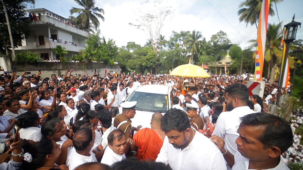 පූජ්‍ය කත්නෝරුවේ සිරිධම්ම හිමි වටකරගත් උතුවන්කන්ද ජන ගඟක් ගලයි... මෙන්න