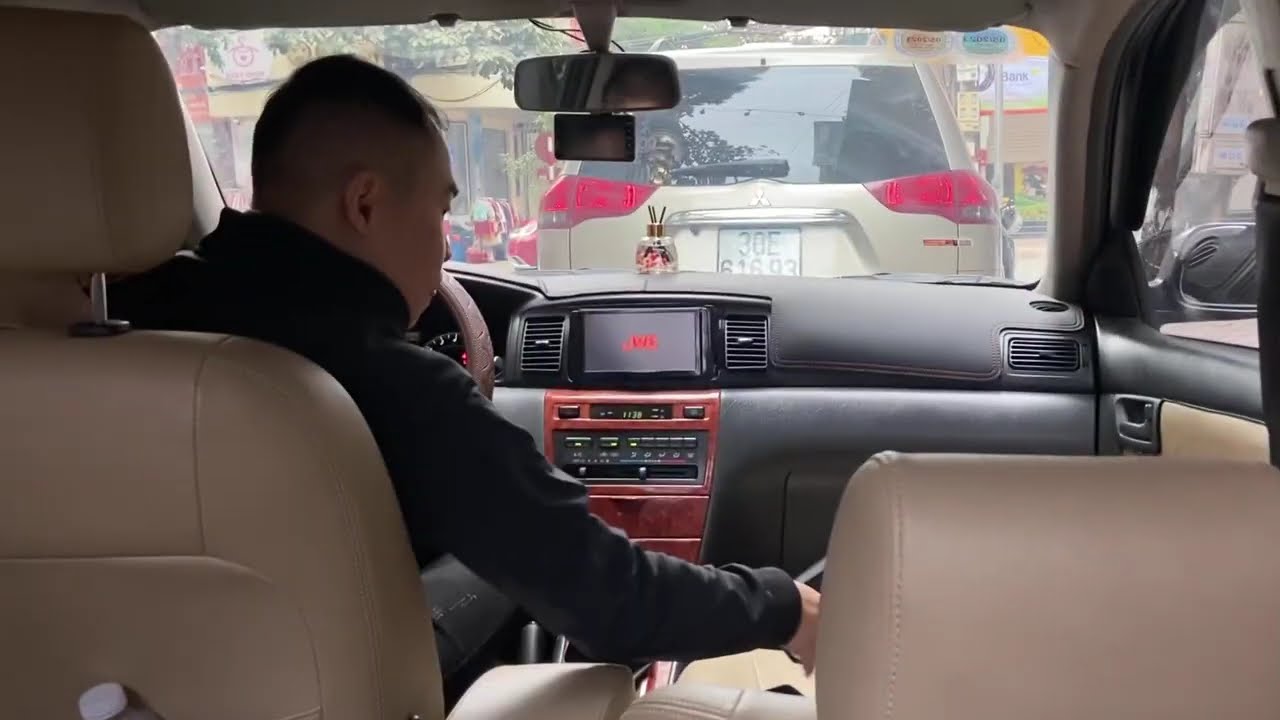 Chạy một chiếc xe cũ Corolla Altis 1.8MT 2008 