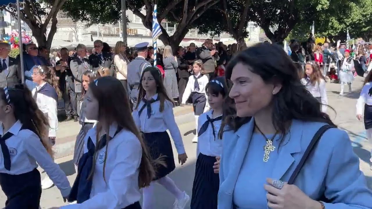 ΠΑΡΕΛΑΣΗ ΔΗΜΟΤΙΚΩΝ ΣΧΟΛΕΙΩΝ ΚΑΛΑΜΑΤΑ 25.3.2023