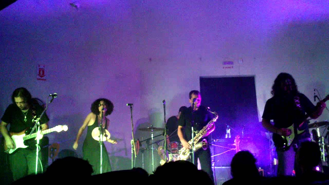 Bloco do Pink Floyd 2013 -  Money﻿