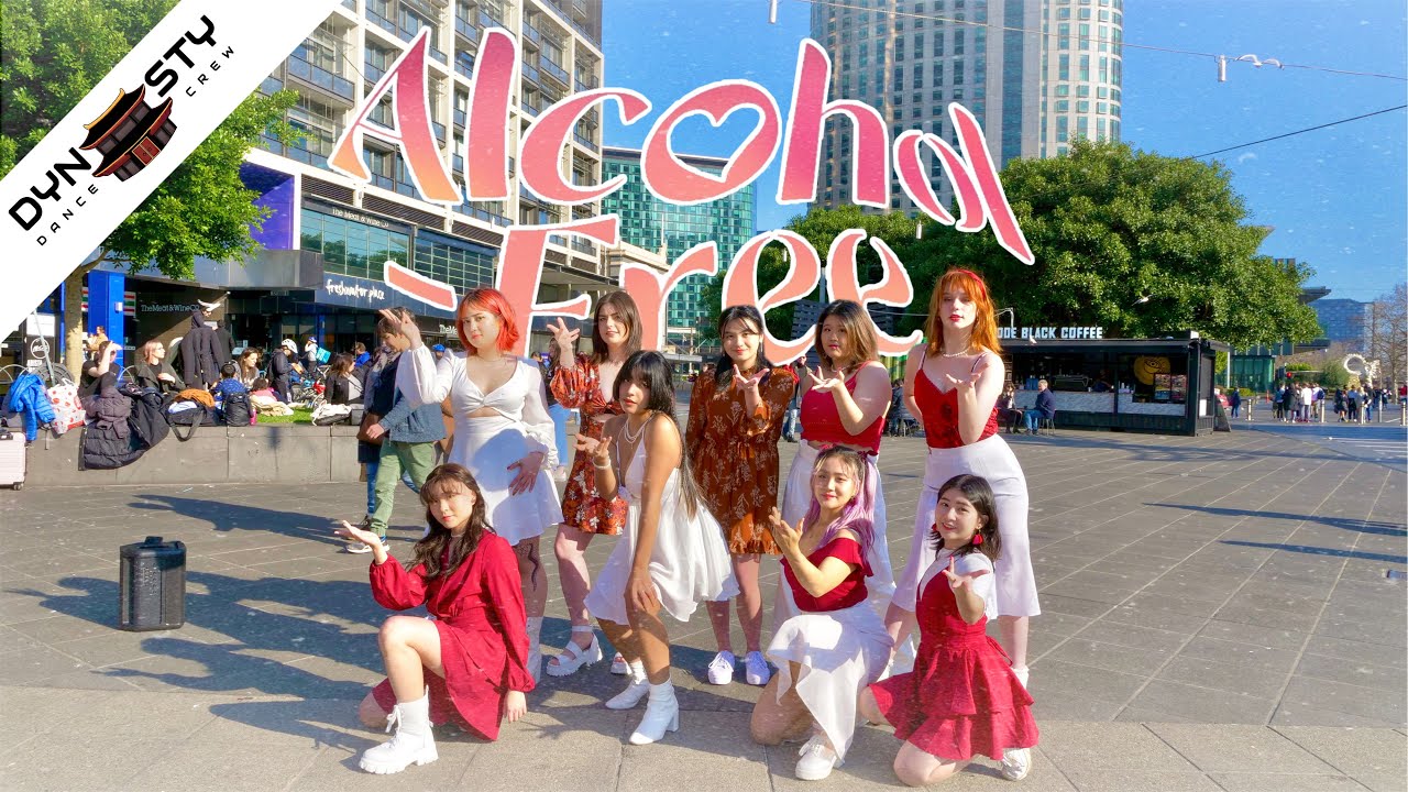 [KPOP IN PUBLIC] TWICE (트와이스) - 
