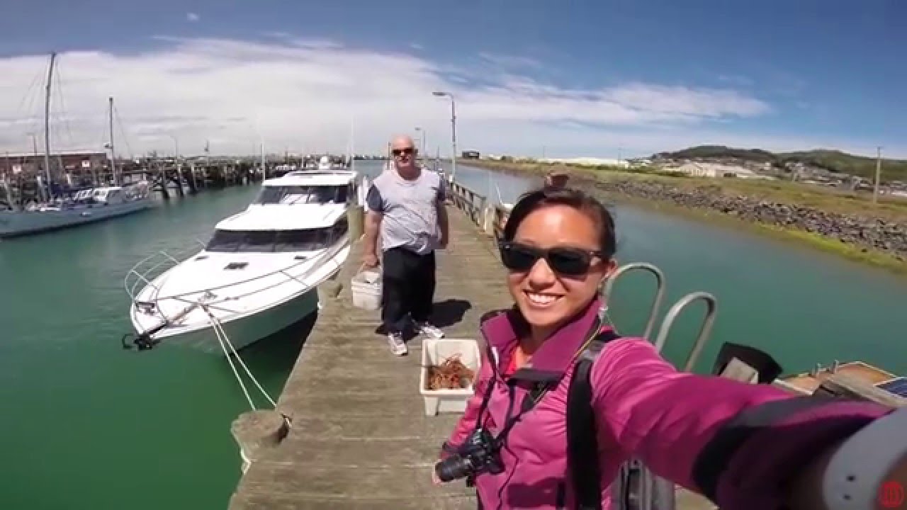 Crayfishing in Bluff NZ
