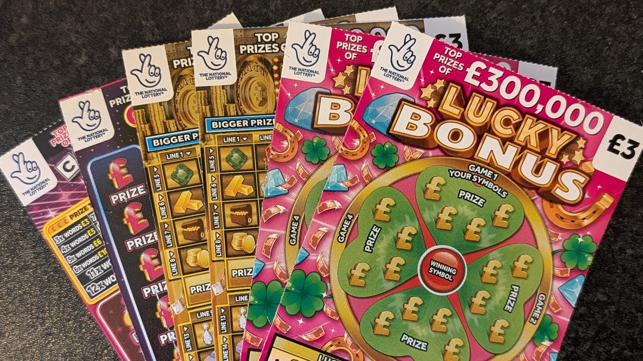 Случайный набор лотерейных скретч-карт Allwyn UK ​​National Lottery стоимостью 18 фунтов стерлингов.