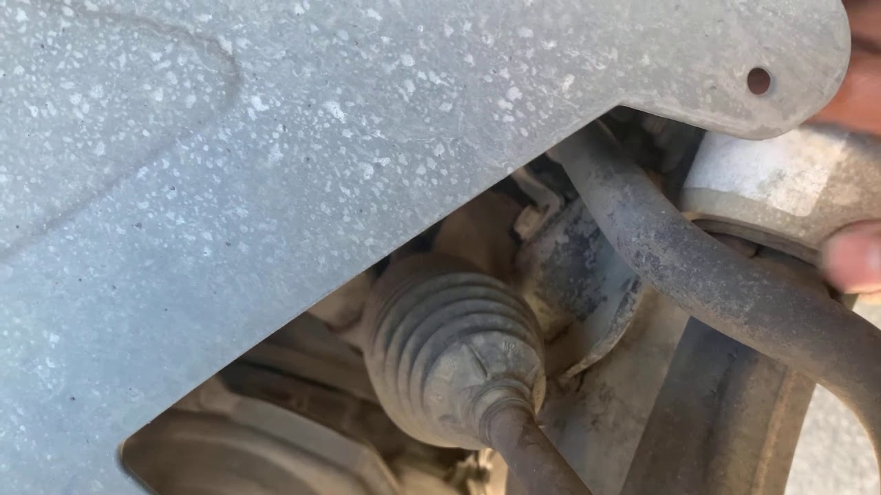 replacing control arms on a 2009 Pontiac G6_Full HD 1080p_MEDIUM_FR30.mp4