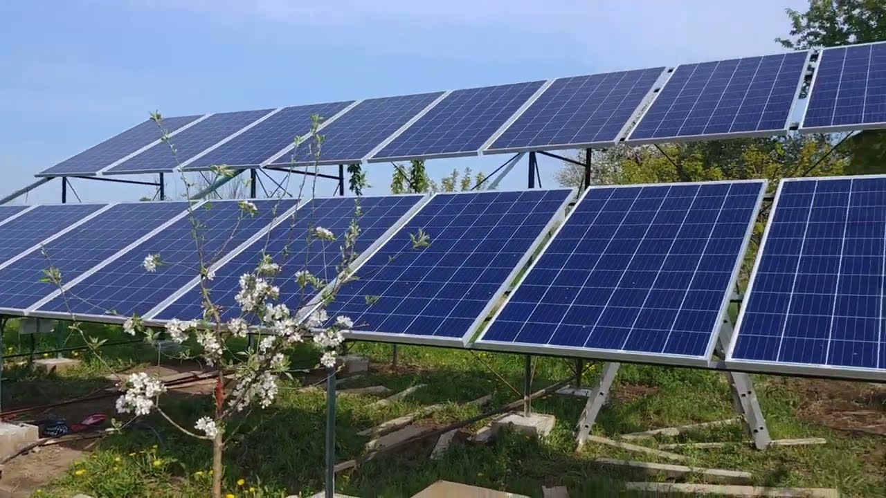 Panouri fotovoltaice in plan inclinat cu invertor Growatt (photovoltaic panels with Growatt inverter