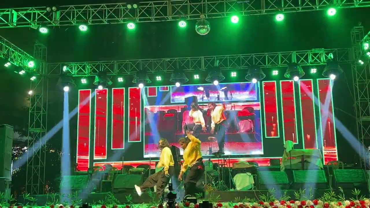 Barso Re Megha Barso￼ || Duo Dance Performance || #dance #easysteps #youtube #dancerlife #foryou 