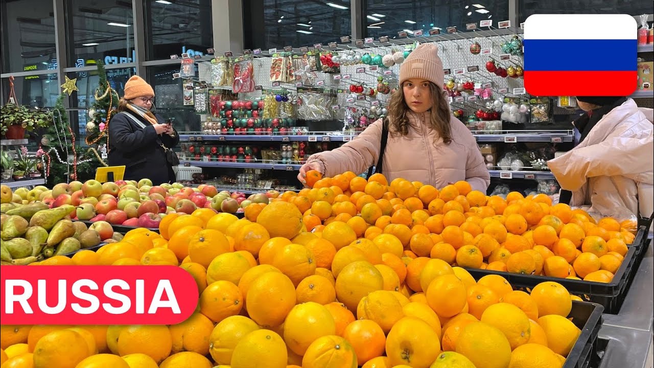 Sanctions in Russia | Walking Tour 4K grocery supermarket in St. Petersburg Perekrestok hypermarket