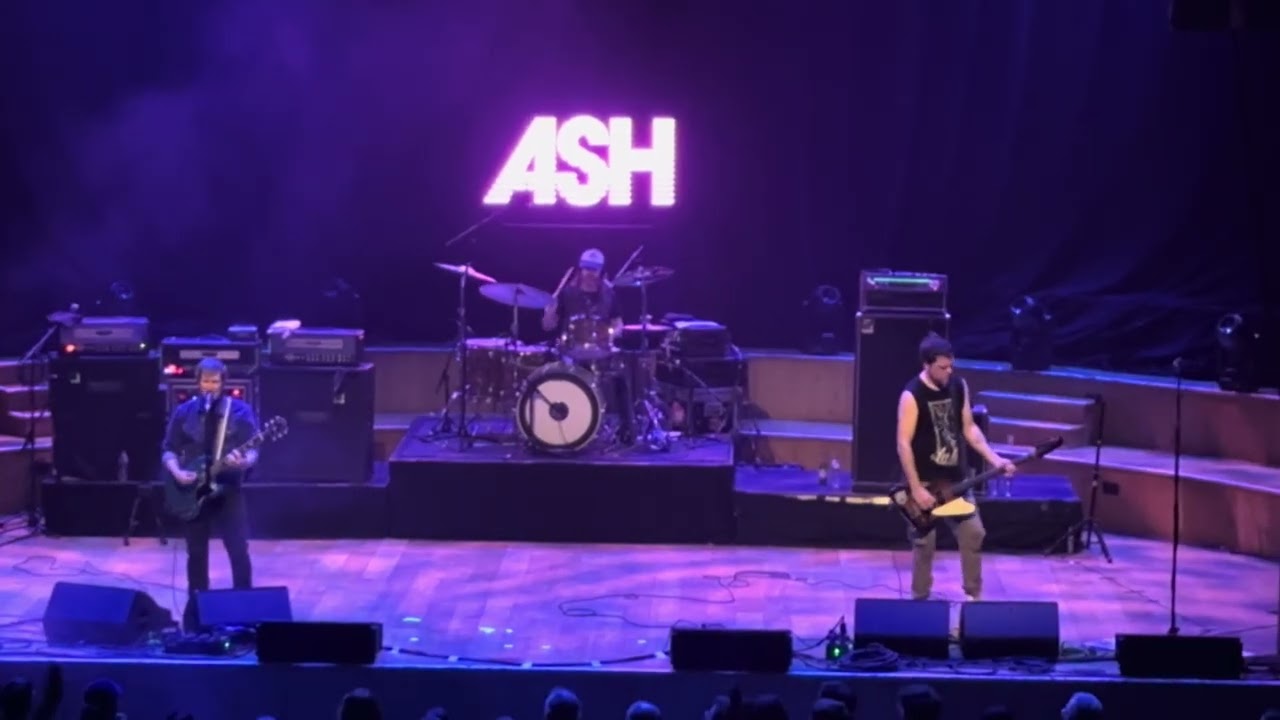 Ash - “Crashed Out Wasted” at Ulster Hall 13 December 2025