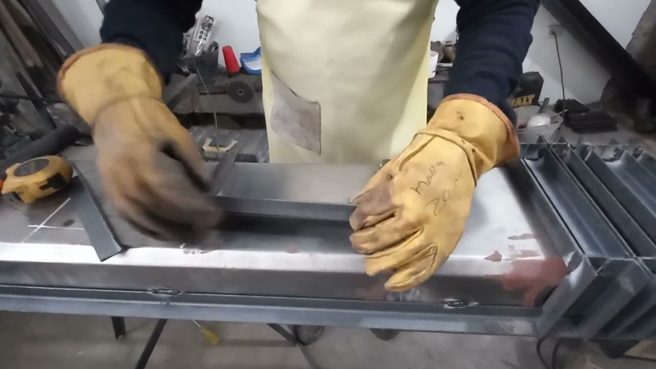 Como hacer formaletas metálicas de 20cm x 20cm para encofrar nuestras columnas. Primera parte.