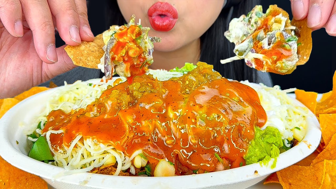 CHIPOTLE BURRITO BOWL | MUKBANG | EATING SOUNDS | PHAN