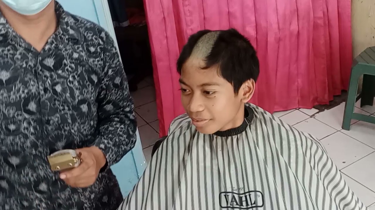 cukur gundul anak santri