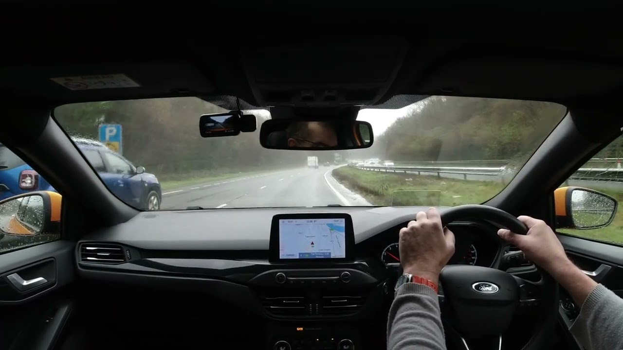 Ford Focus ST Mk4 M330 Out. Wet. Poor driving