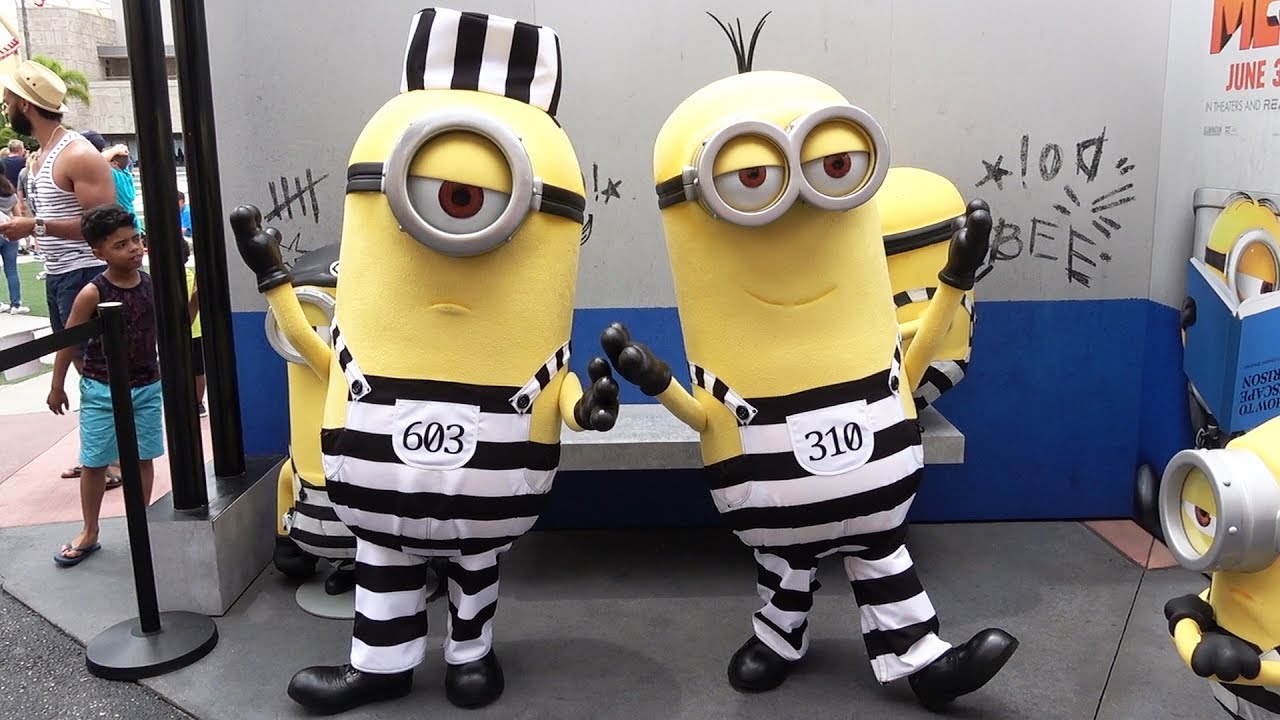 Minions in Jail Despicable Me 3 Meet & Greet at Universal Studios Florida, Minion Tattoo Parlor