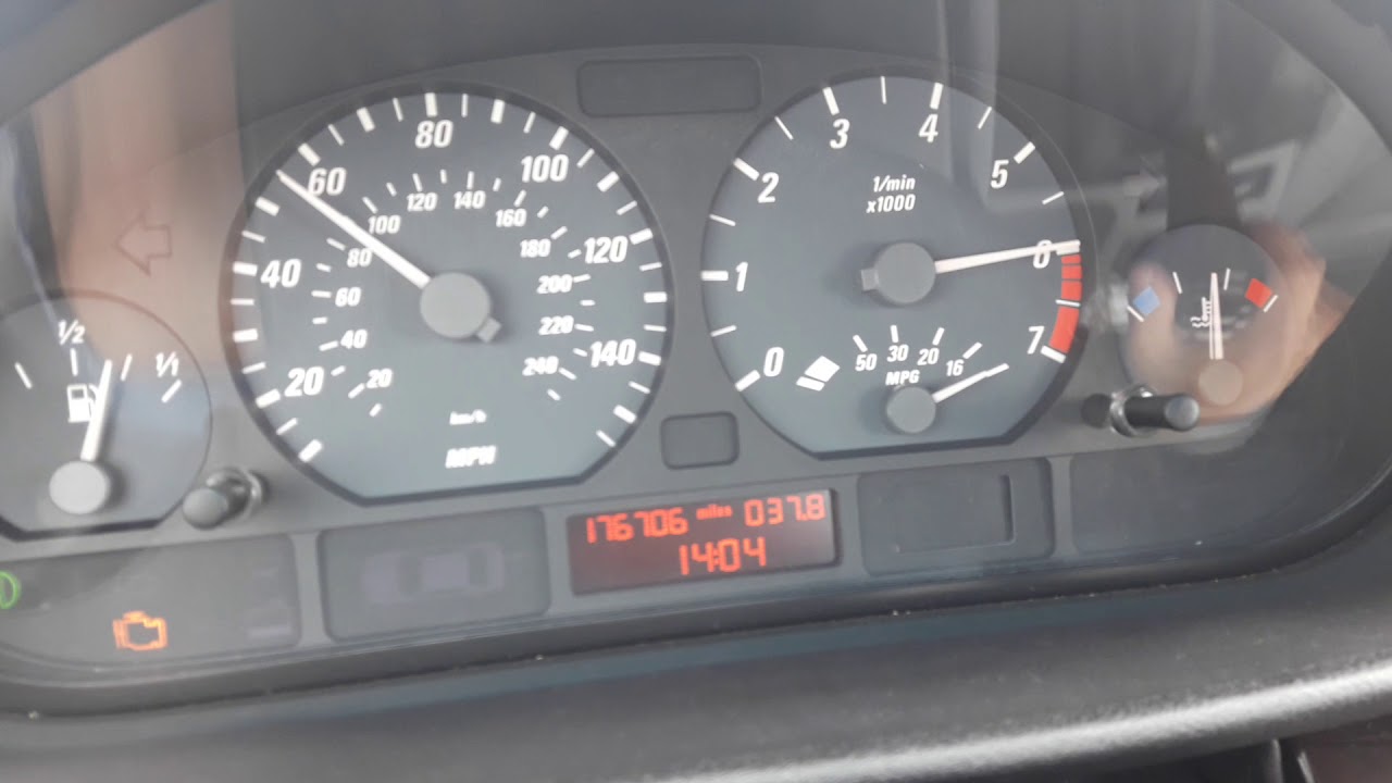 BMW e46 323ci 0-210kmh acceleration.