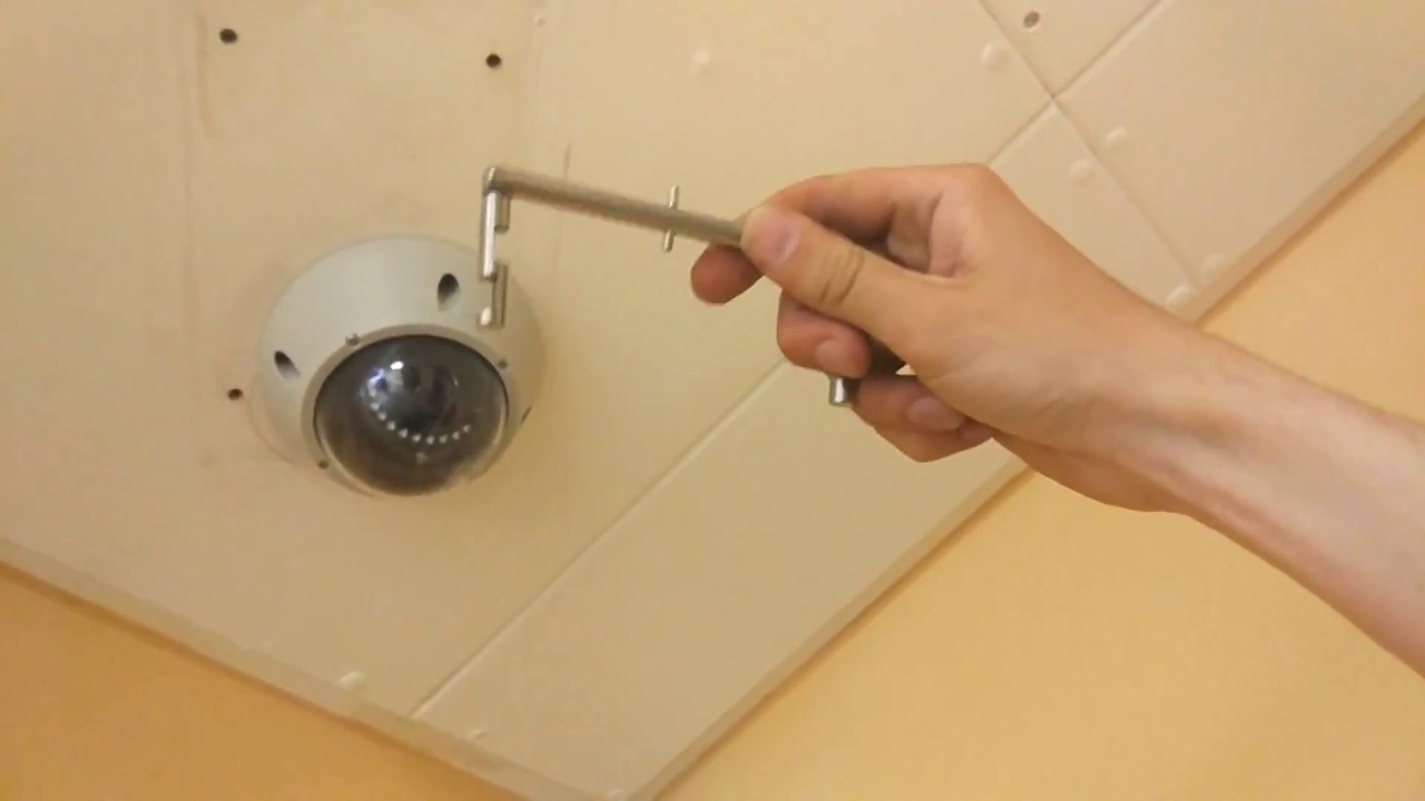 Lift surfing talk and weird door in shaft