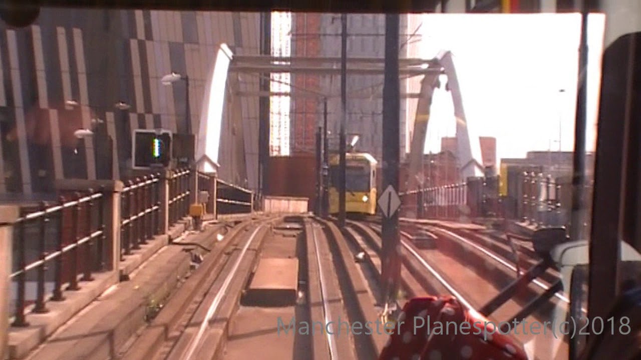 Manchester Metrolink Tram 3079 Tram Ride From Manchester Vic to manchester airport on 28/04/2018