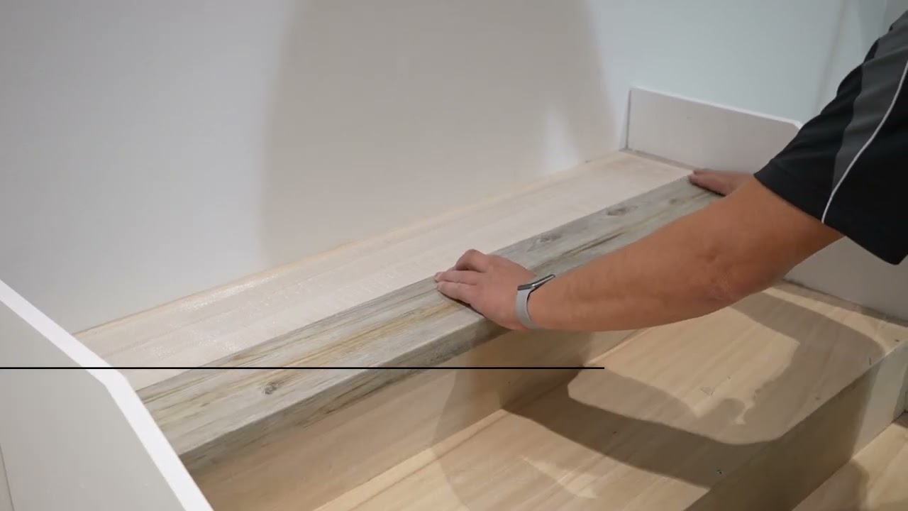 Un revêtement LVT pour les escaliers - Réussir grâce à ces conseils d'experts!