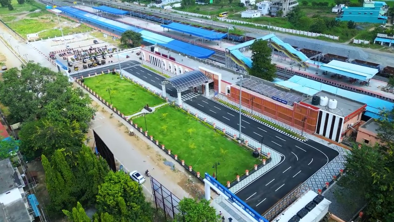 New Barpali Amrit Station - Weaving progress for Western Odisha