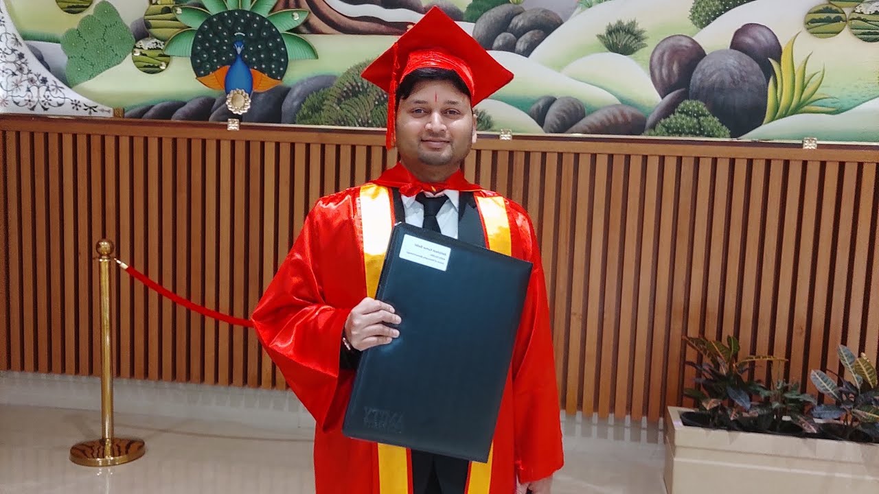 We are enjoying the convocation or book fare & arogya mela in bhart Mandapam delhi.🤗🎓