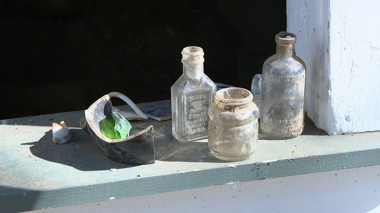 Archaeologists excavate historic site in Gloucester, Mass.