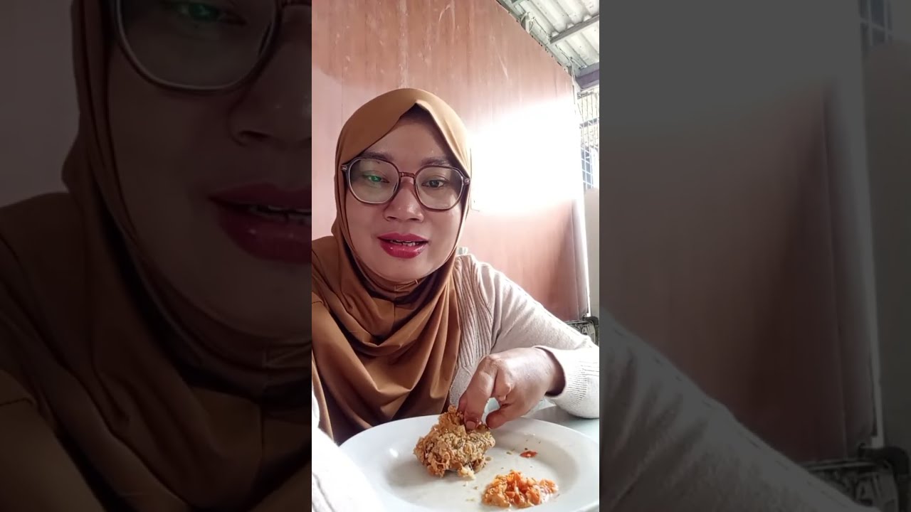 Cerita Bu Dedeh Teja  sedang live sekarang!