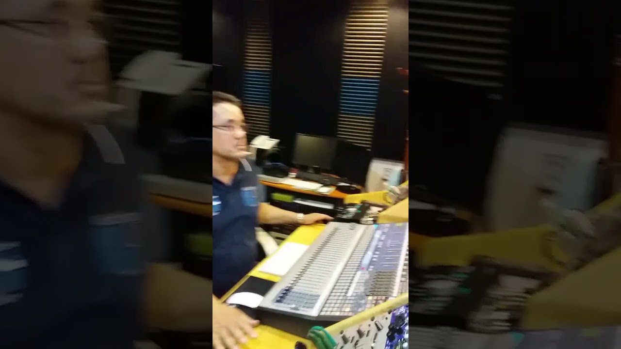 Assou  Omar au studio Master 