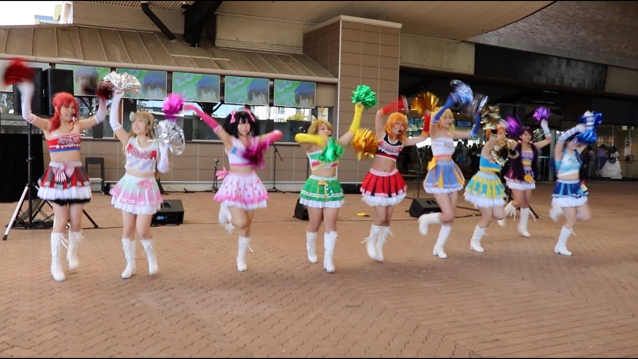 Love Live! group perform No Brand Girls @ SMASH! Sydney 2016