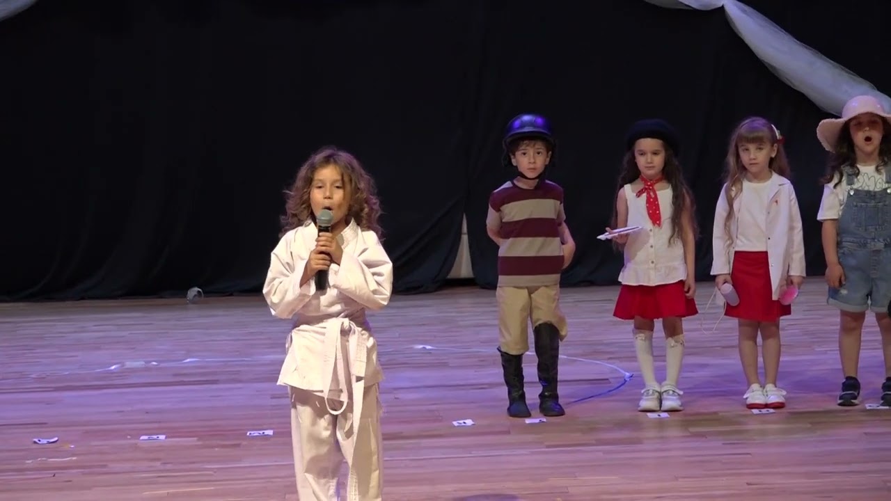 AKSA KOLEJİ 5 YAŞ A SINIFI İNGİLİZCE GÖSTERİSİ