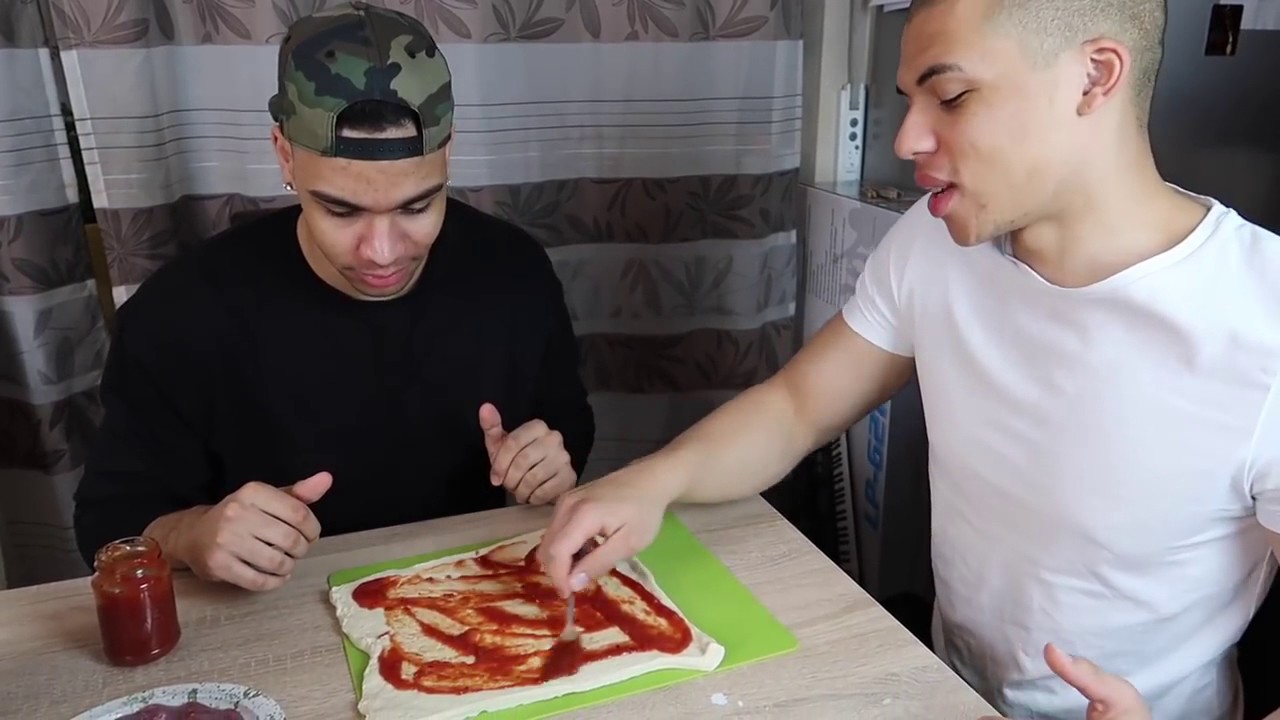 PIZZA, EIS und mehr FRITTIEREN !!!  PrankBrosTV