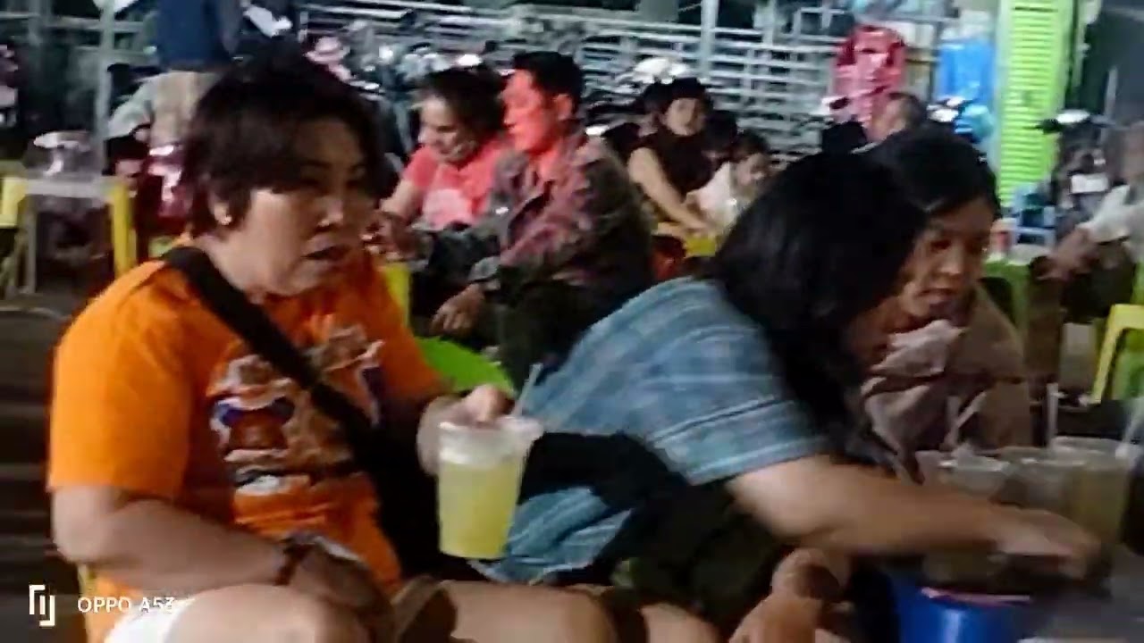 Du lịch phố biển Nha Trang chợ tết lô tô 