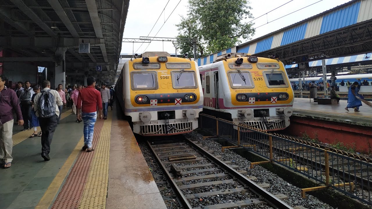 Mumbai Local Train Kalyan Station Mumbai Max.