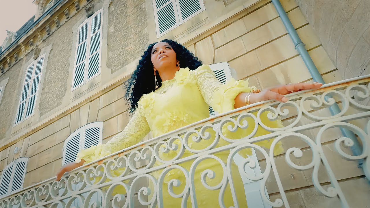 Dialungana ft Laden-Tu es l&agrave; (Clip Officiel)
