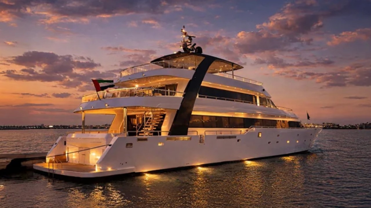 GoToDXB 140FT Luxury Yacht