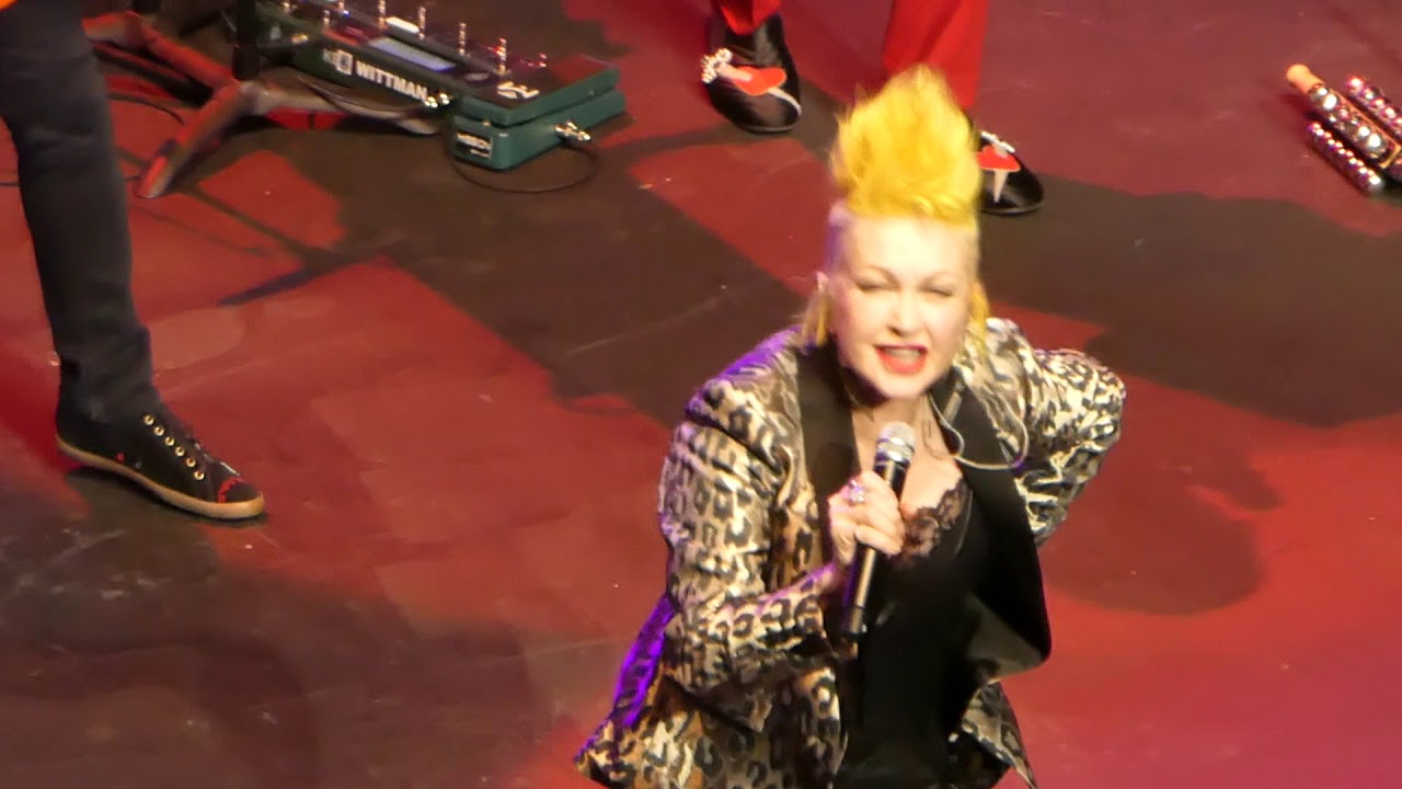 Cyndi Lauper & Kesha - Girls Just Want To Have Fun (The Novo, Los Angeles CA 12/10/19)