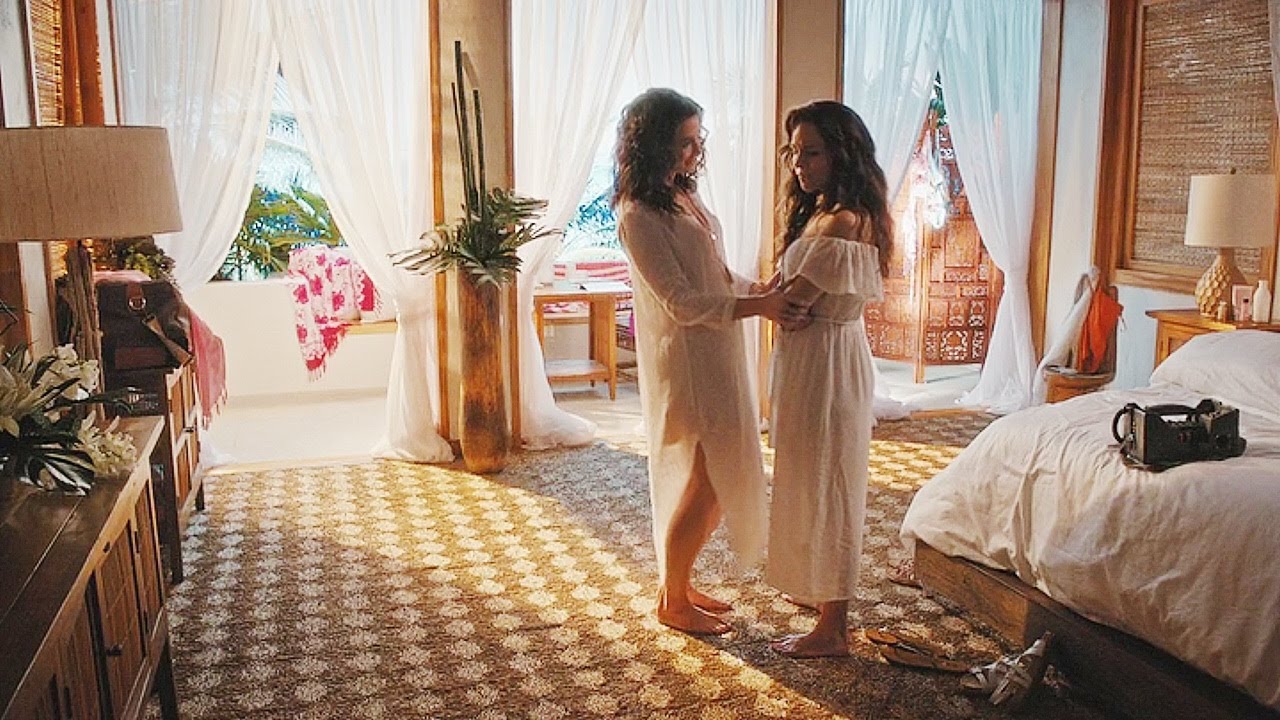 Rose & Luisa | HD scenes (3x19) Jane the Virgin