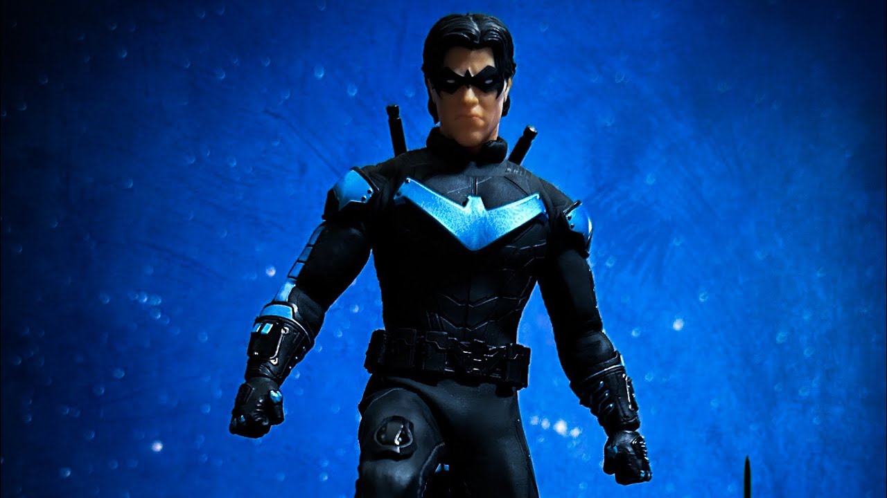 Mezco One12 Nightwing