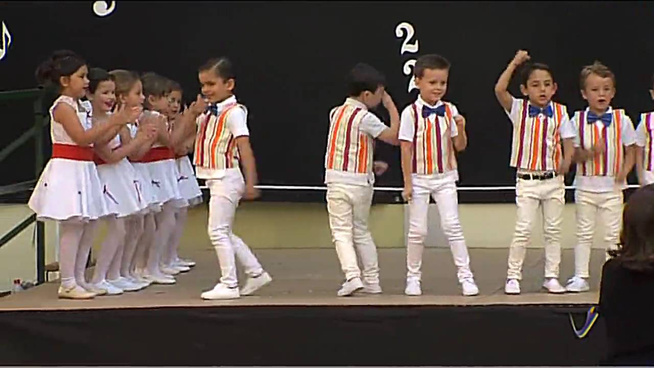 Infantil 4 años C Mary Poppins FIESTA FIN DE CURSO 2016 CEIP NTRA. SRA DE ARACELI