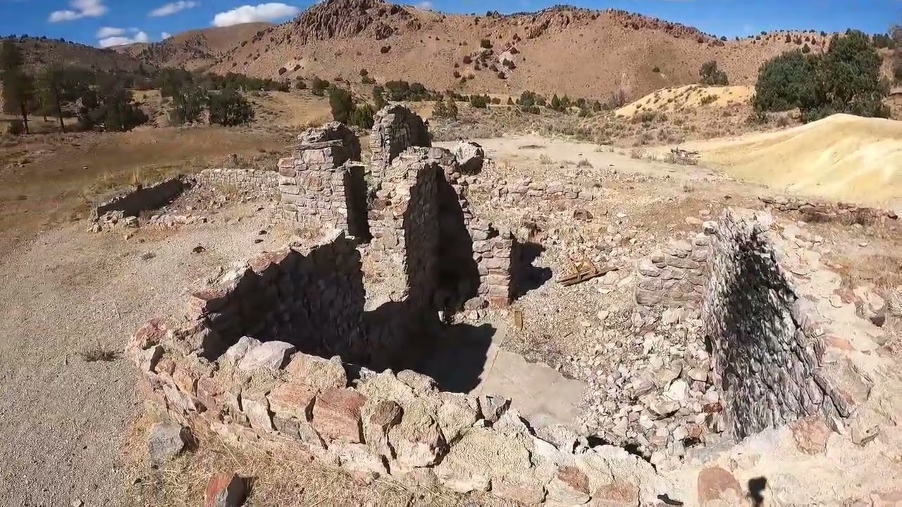 Stone house ruins Lockwood Nv