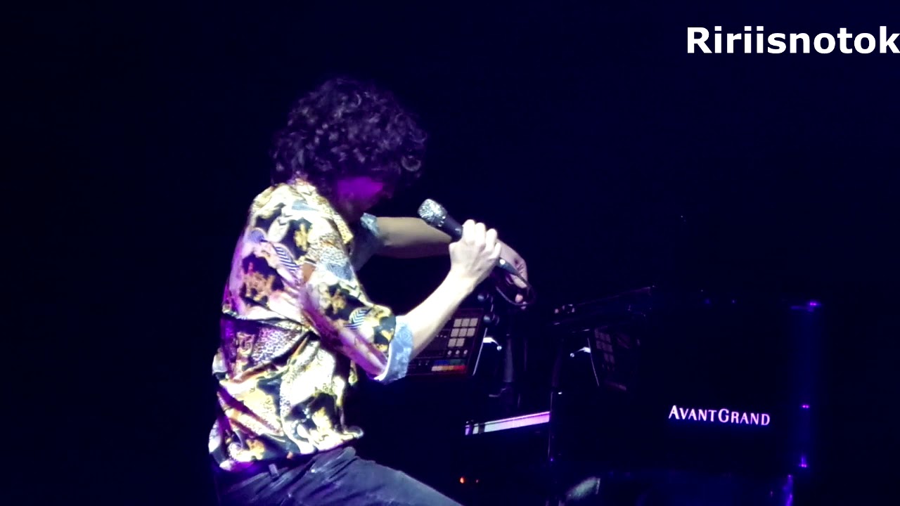 I migliori momenti di Ermal al Petruzzelli (BA) 6/03/2019