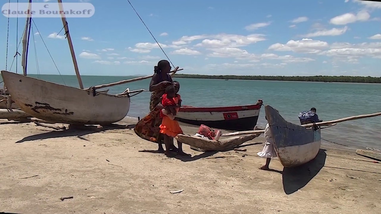 MADAGASCAR - Un petit village de pêcheurs au Nord Ouest de l'île