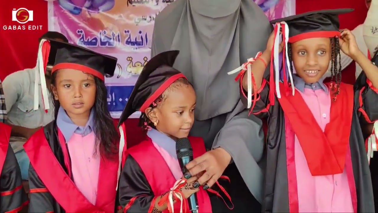 تخريج الدفعة الخامسة عشر من روضة المستقبل القرانيه الخاصة 