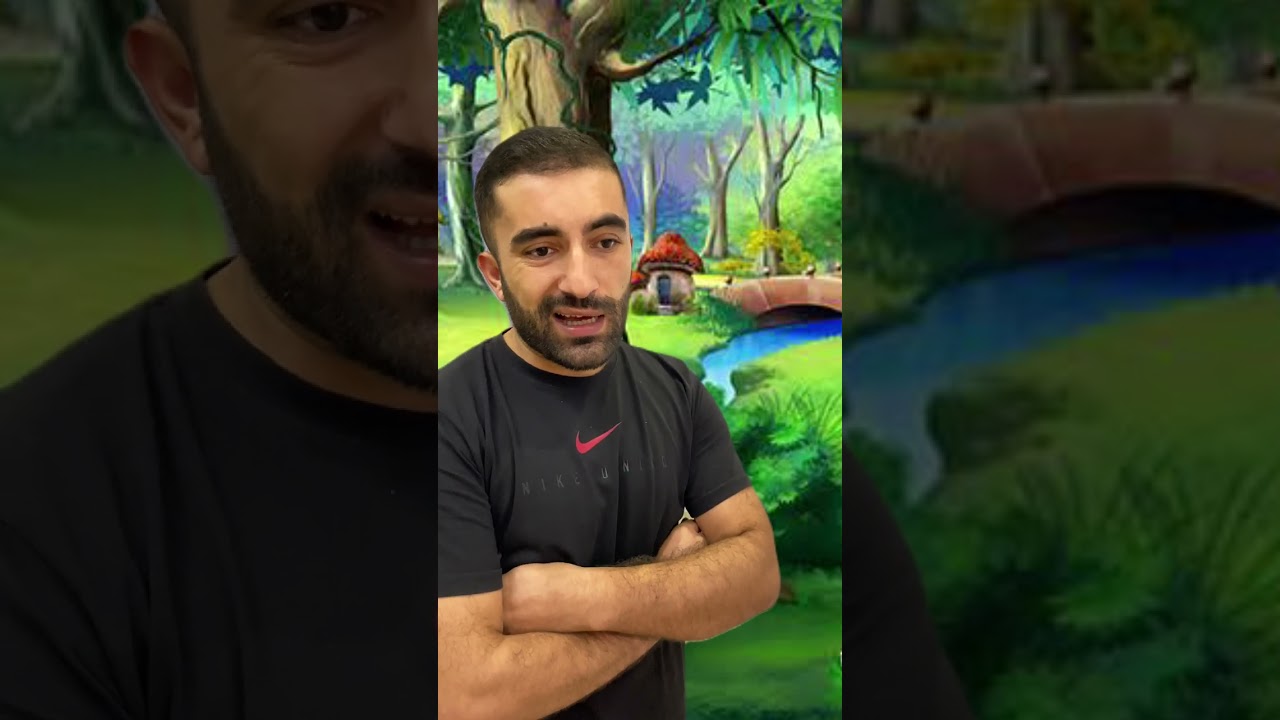şirinler köyünde bir Türk 😅