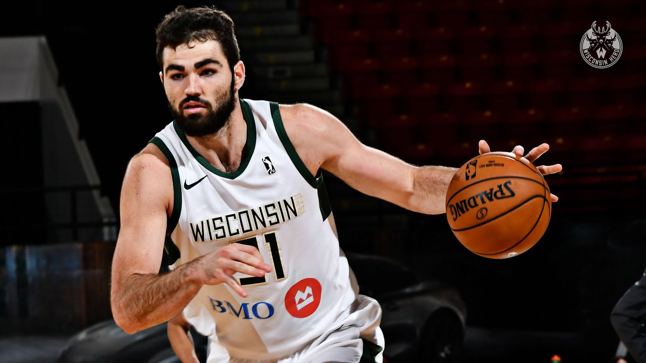 UNC legend Luke Maye's game is 💪 | Wisconsin Herd Basketball Highlights