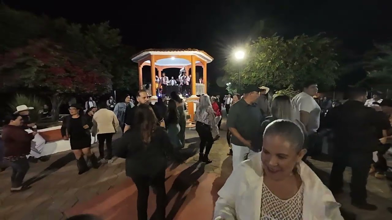 #Lacuestita Asi se baila en La Cuestita #YoNacíEnChavinda 